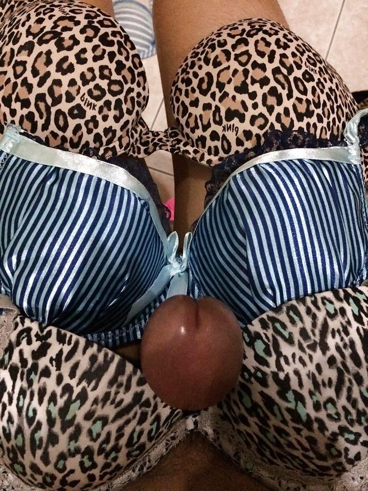 17P Im lucky to cum on my sis chinese fren bra