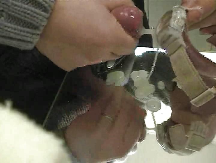 25P Cum on watch
