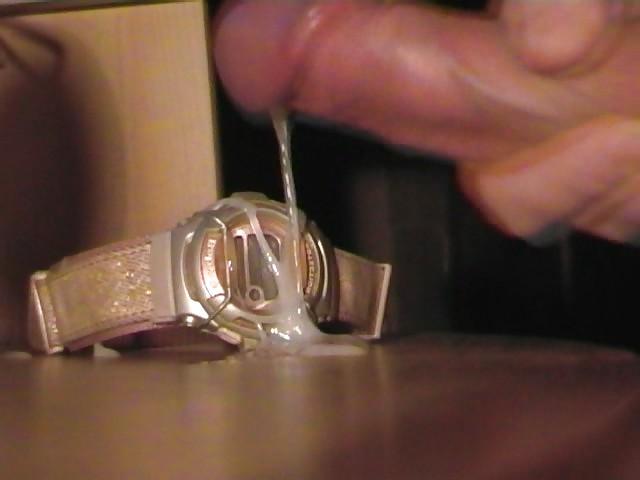 25P Cum on watch