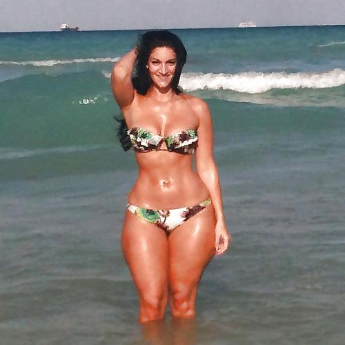 25P Wide Hips and Thick Thighs