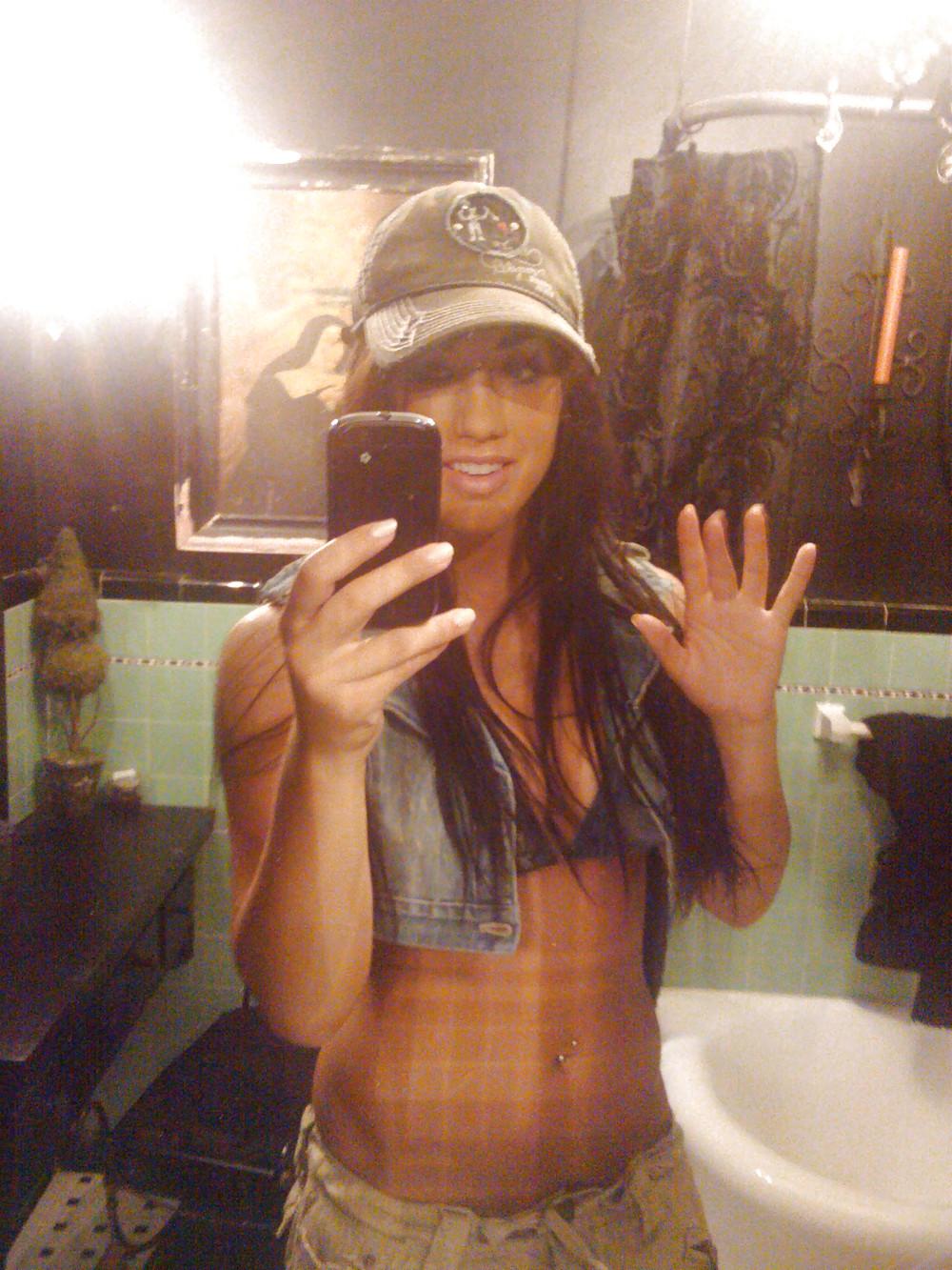 12P Another bar slut