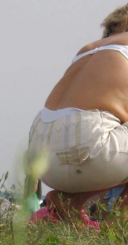 12P Blondie in bra