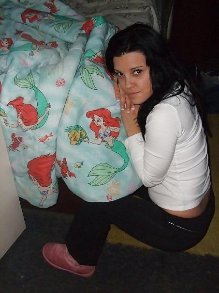 24P Facebook teen Nadia ex-girlfriend and friends part 2