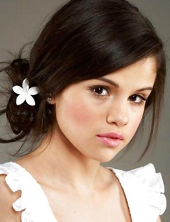 10P The Perfect Beauty Of Princess Selena Gomez 