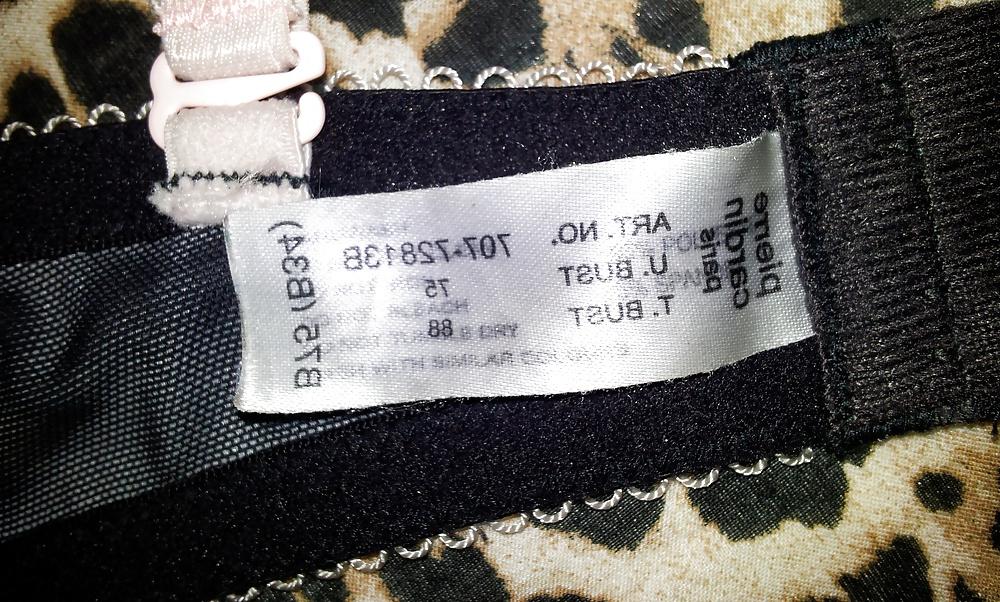 24P Cumming on my dreams padded bra (sister's new bra)