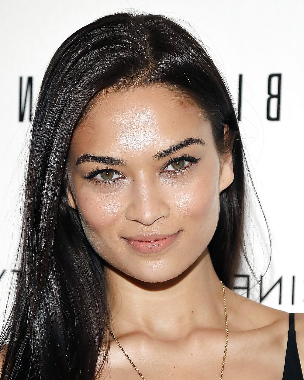 25P Celeb cum facial - choose your favorite targets