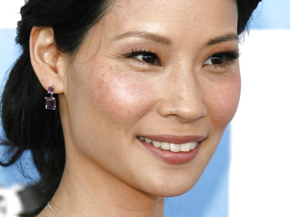 25P Celeb cum facial - choose your favorite targets