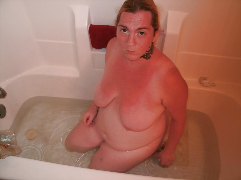19P Me looking hot in bath tub