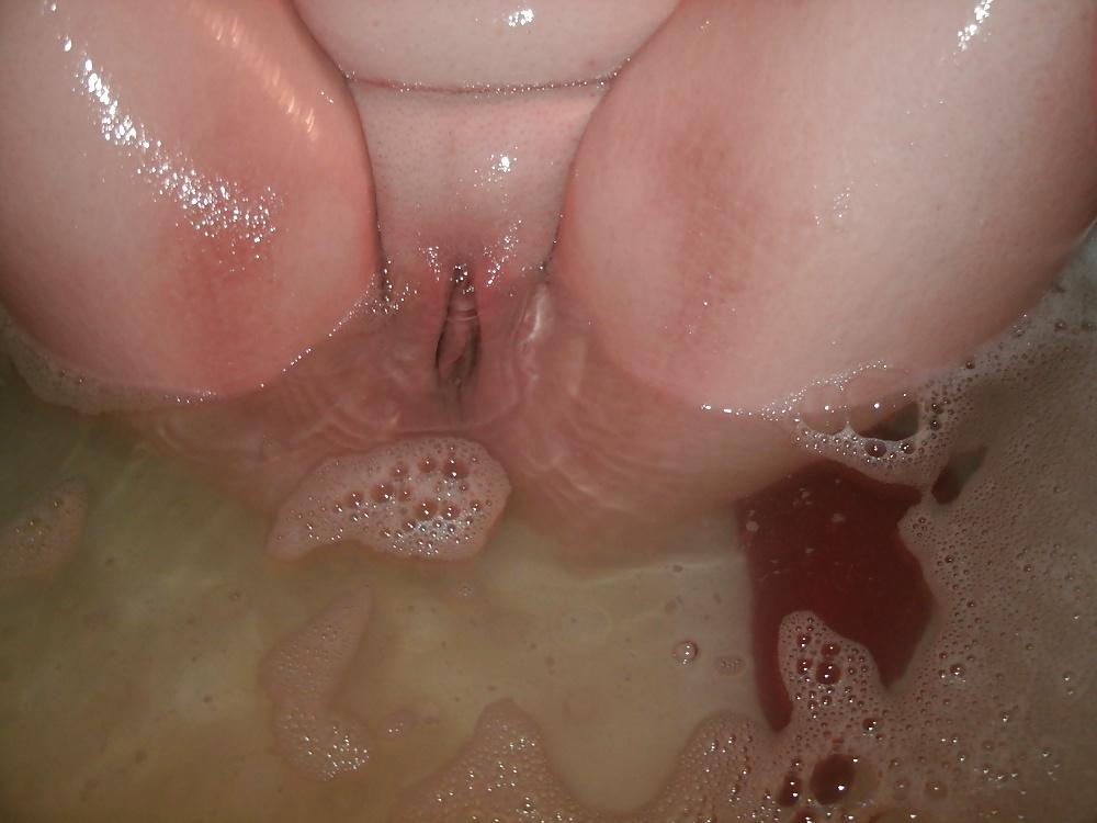 19P Me looking hot in bath tub