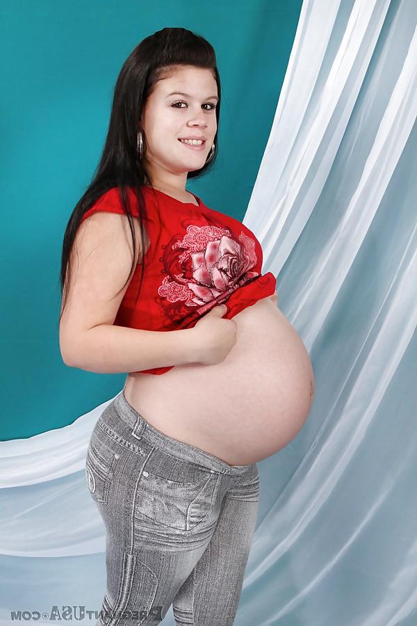 8P Hot pregnant elda 