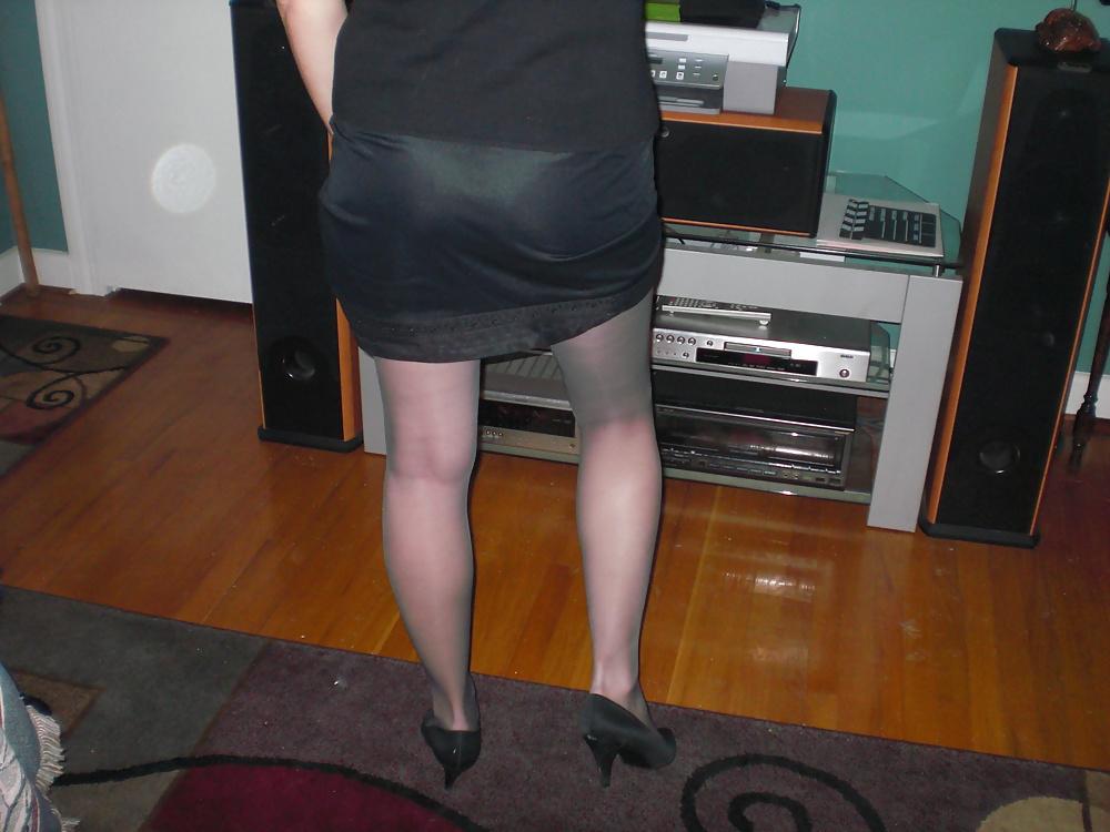 6P My pantyhose milf friend