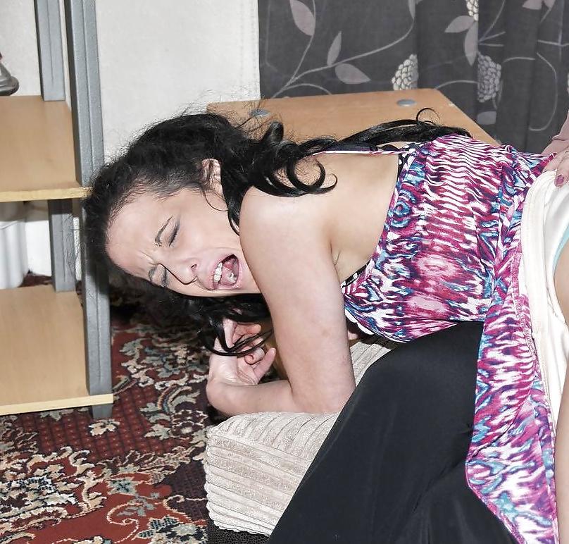 11P Too big for her ass pain