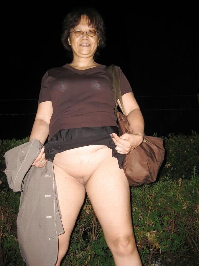 21P Nice Japanese Mature