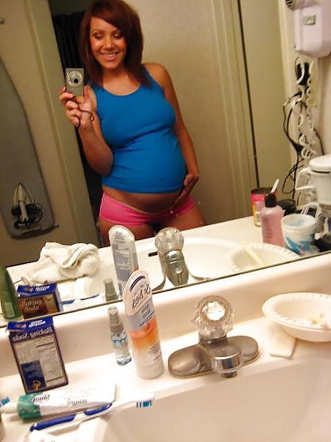 15P Yummy Tummies - pregnant amateurs