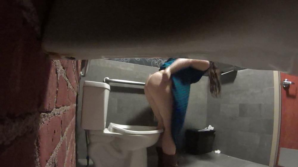 14P Wine Bar Butts