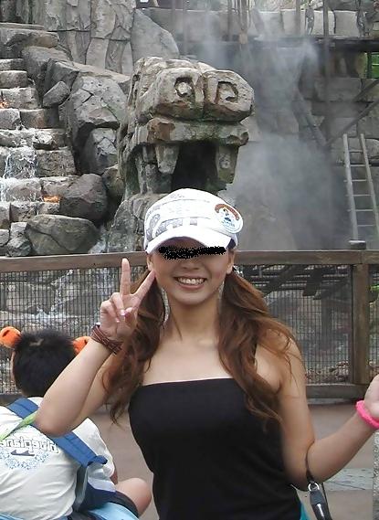 17P Really Beautiful Japanese young wife
