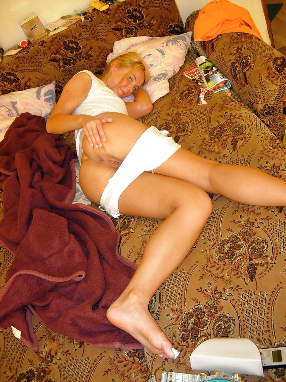 25P Pretty blonde pussy