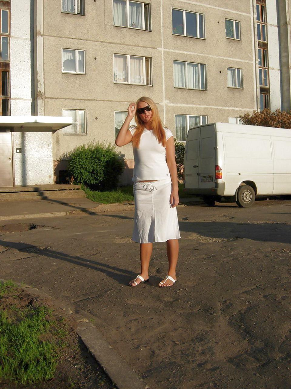 25P Pretty blonde pussy
