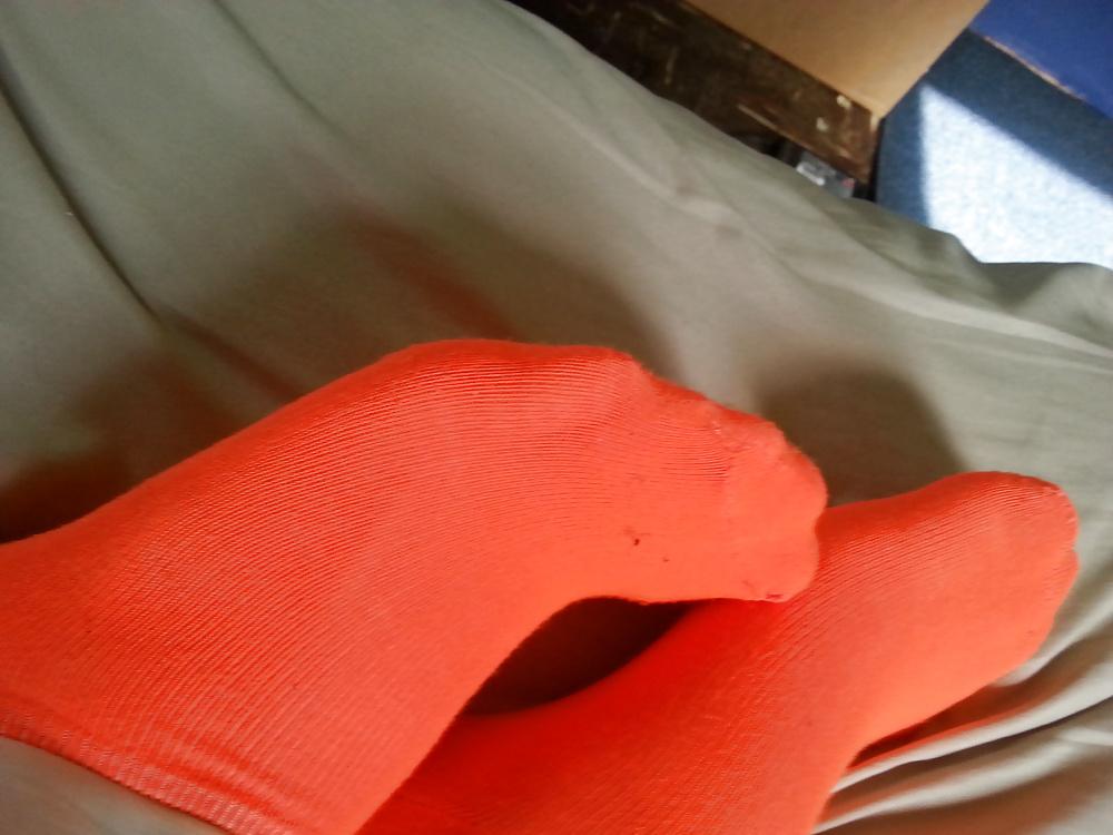 12P Cum on nylon and sock soles