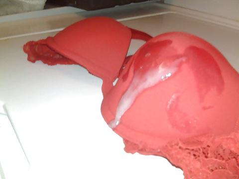 25P Bra and Panty CUMSHOTS