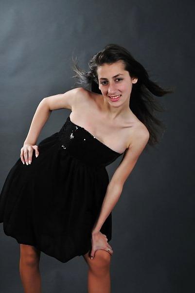25P QUIERO LECHE EN MI CARA YA