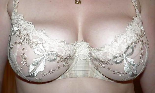 25P TIT,S AND BRA PICS. !!!