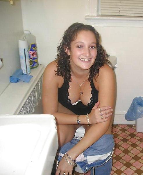 25P Fetish #8 - Sitting Pretty