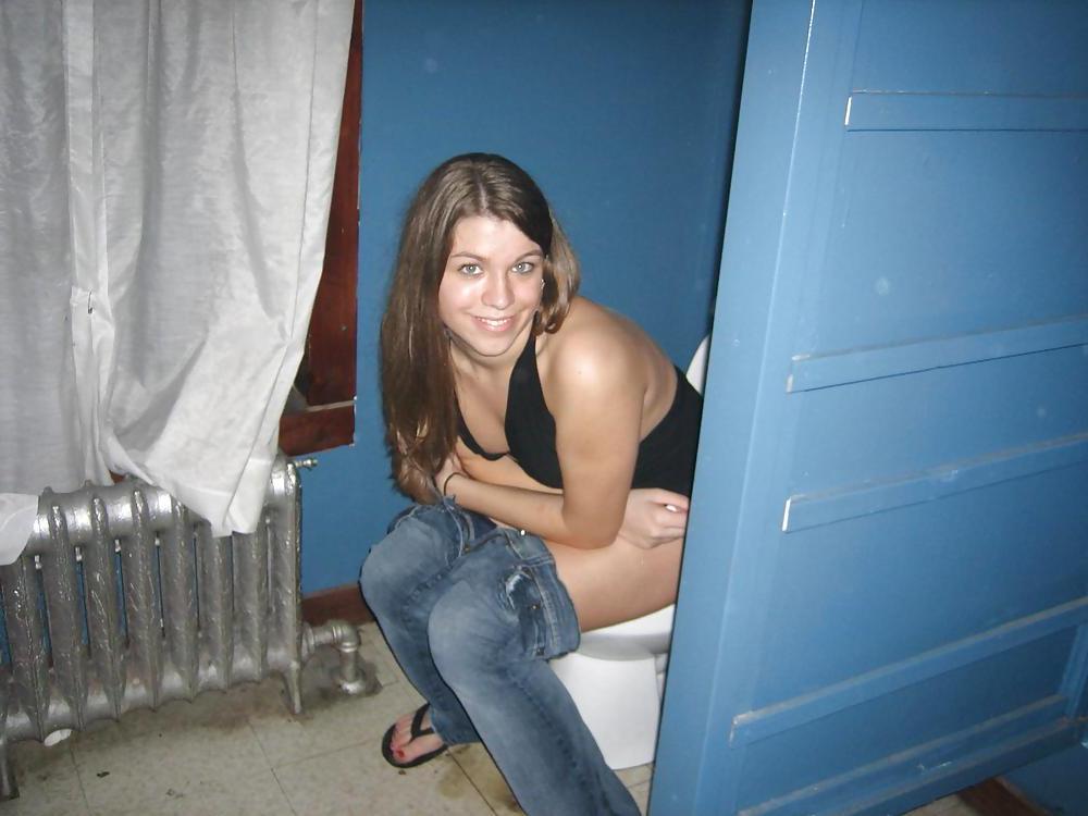 25P Fetish #8 - Sitting Pretty