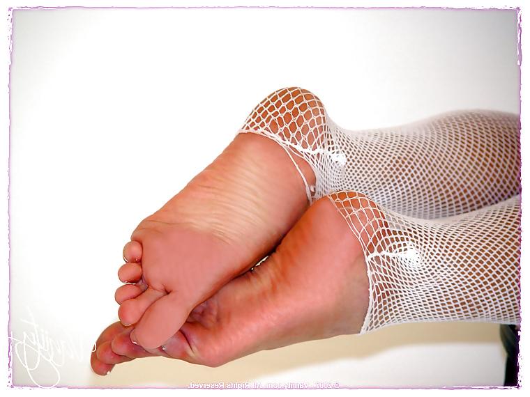 20P Tranny feet in your face