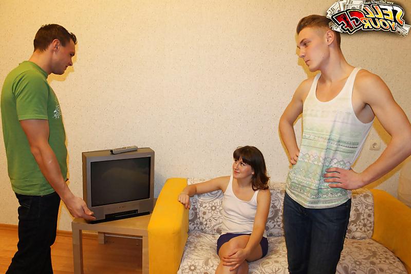 16P Sell Your GF - Pretty teenie is pounded