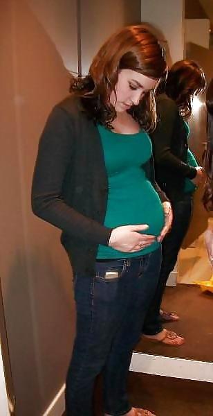 25P Enceinte - Pregnant 23