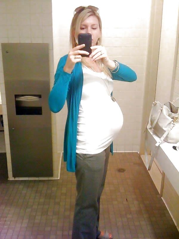25P Enceinte - Pregnant 23