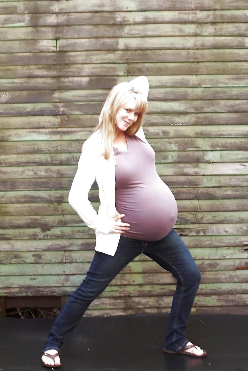 25P Enceinte - Pregnant 23