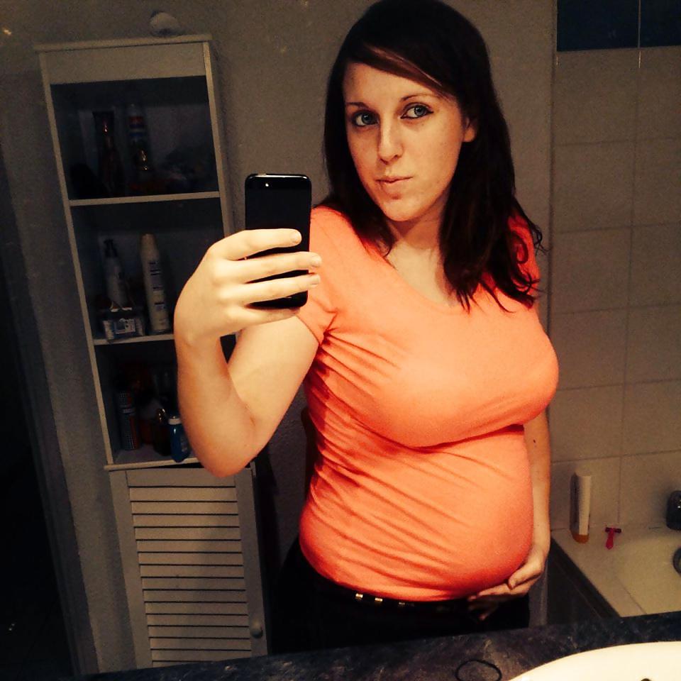 25P Enceinte - Pregnant 23