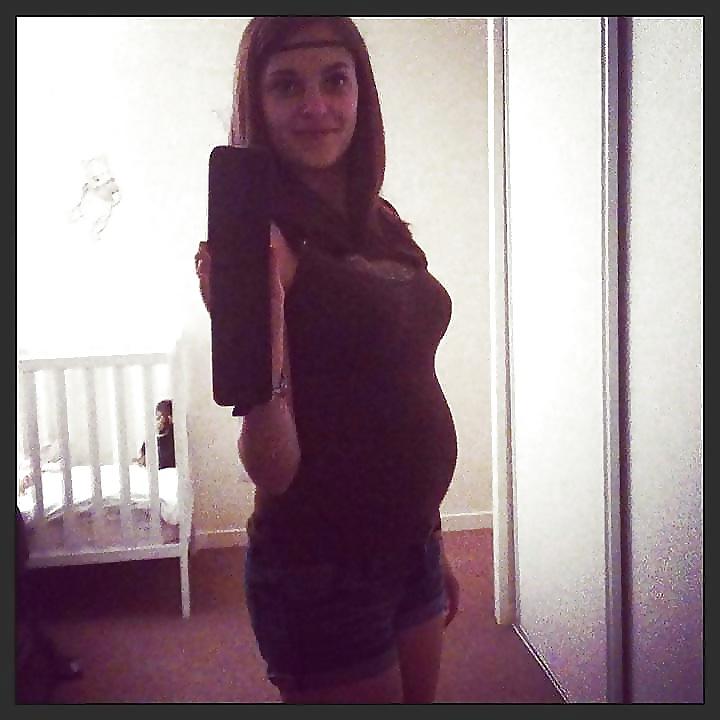 25P Enceinte - Pregnant 23