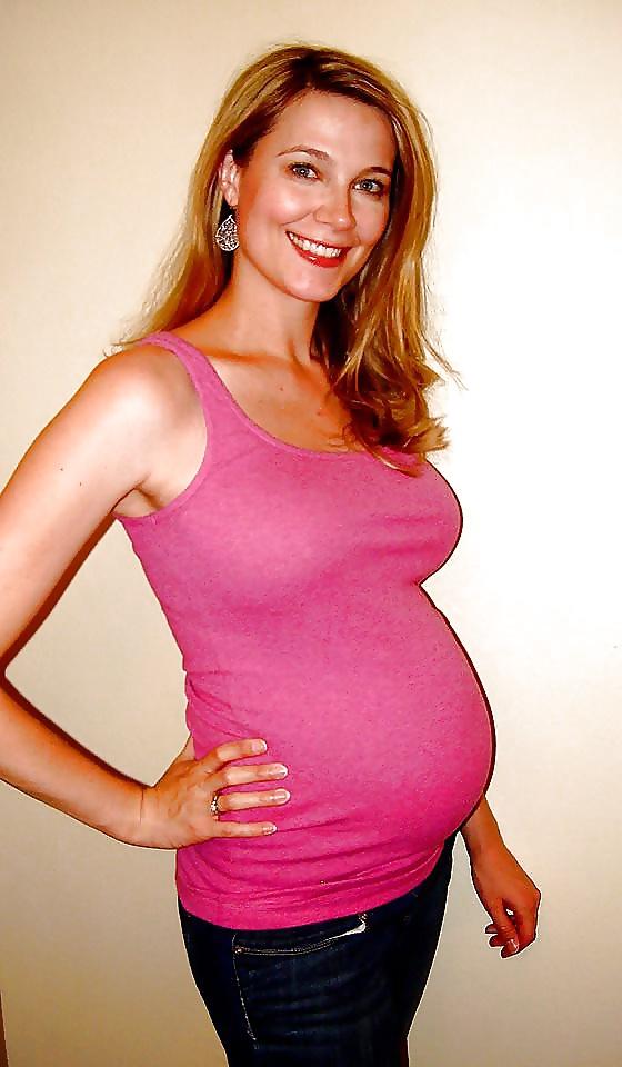 24P Enceinte - Pregnant 21