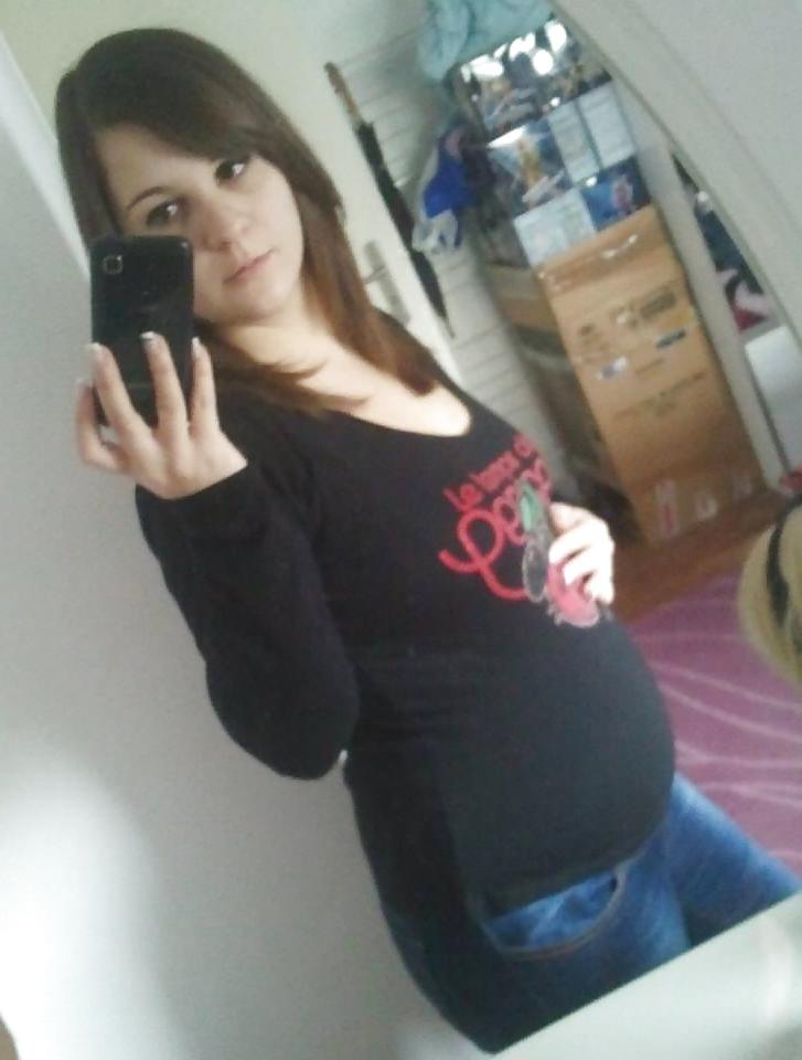 24P Enceinte - Pregnant 21