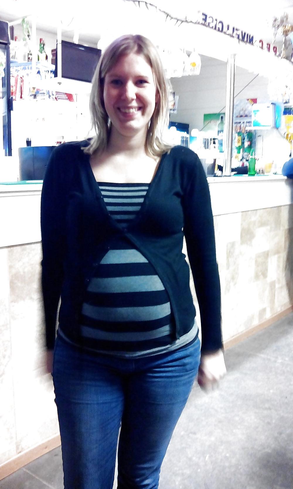 25P Enceinte - Pregnant 17