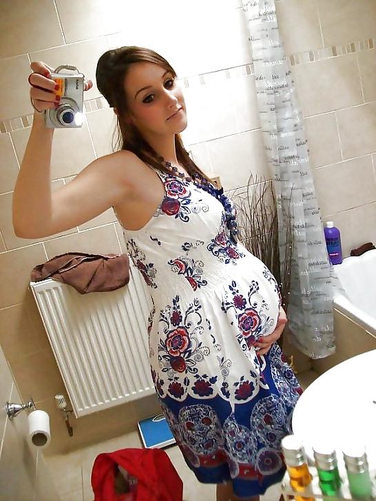 25P Enceinte - Pregnant 17