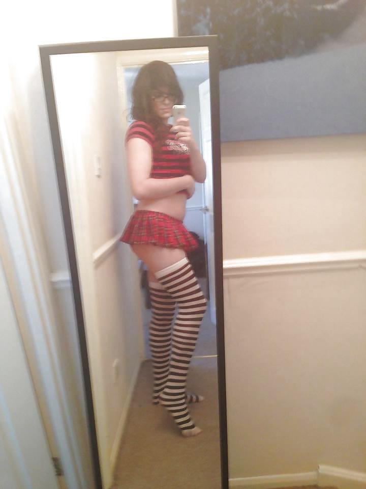 25P Selfies TGirl Amateur  
