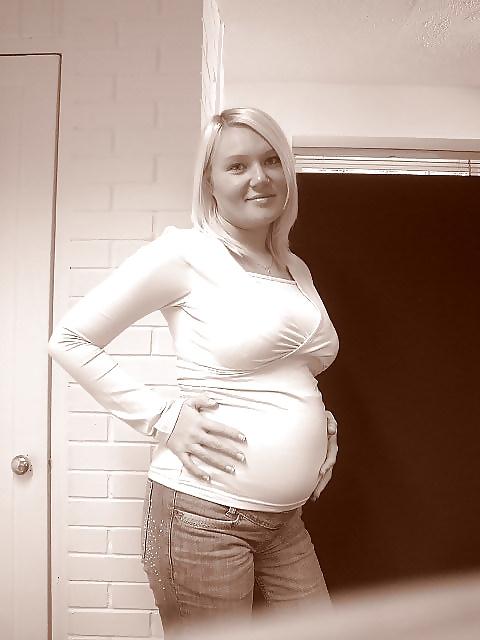 25P Enceinte - Pregnant 18