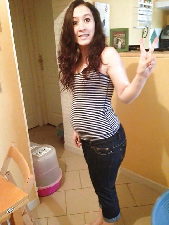 25P Enceinte - Pregnant 18