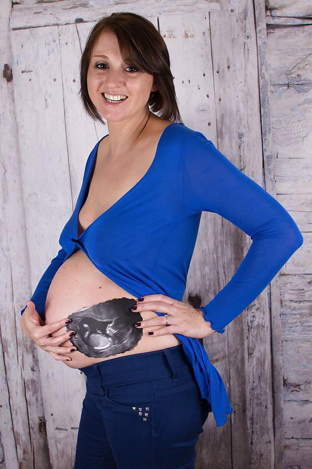 25P Enceinte - Pregnant 18