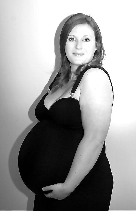 25P Enceinte - Pregnant 18