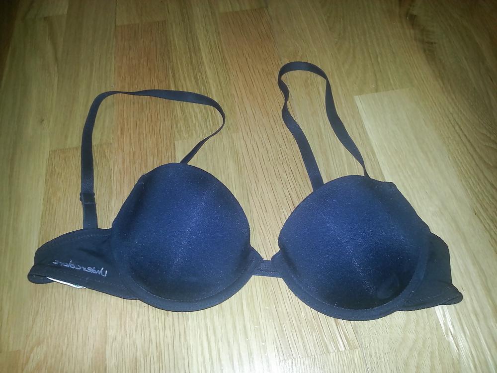 19P Benetton 32A Black Bra From Cousin Wife 