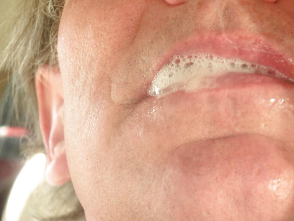 19P Cum on my face....i love that!