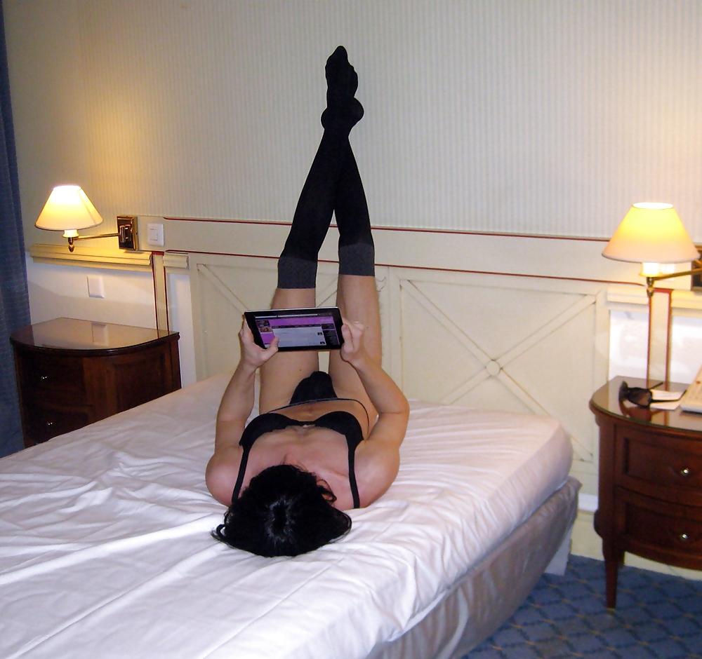 5P Hotel Room Waiting