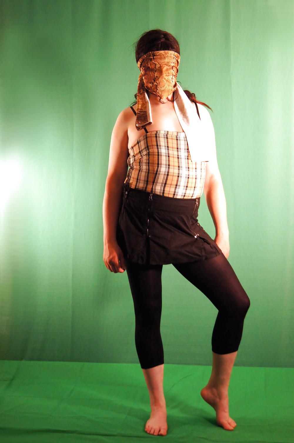 4P Scarfed Tgirl