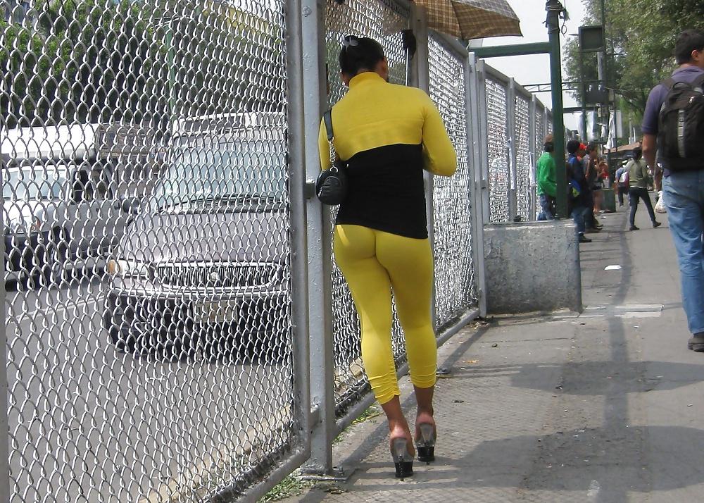 20P Mexican street whores