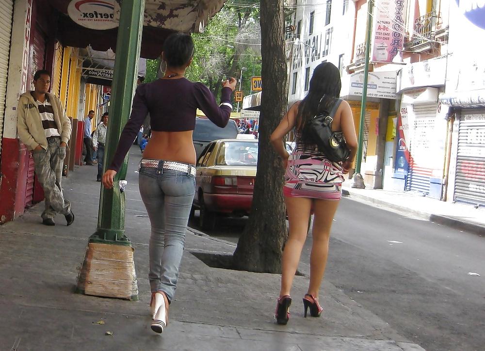20P Mexican street whores